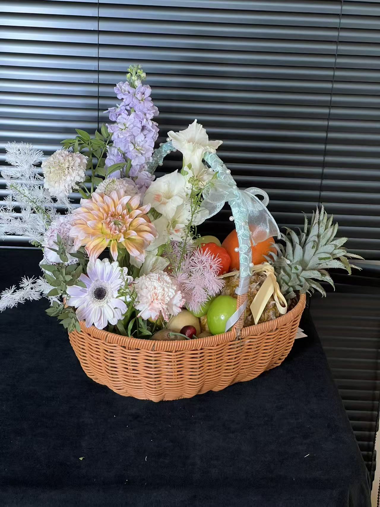 鲜花水果篮
